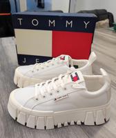 Tommy Hilfiger Schuhe Nordrhein-Westfalen - Aldenhoven Vorschau