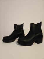 Stiefeletten - Absatz - Catwalk - schwarz - Schuhe Nordrhein-Westfalen - Erkelenz Vorschau