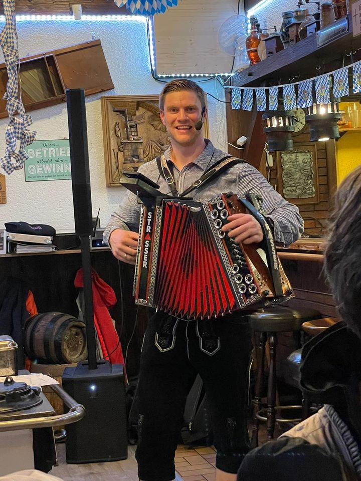 Der Live-Musiker für Ihr Event - Unterhaltungsmusiker in Kreuztal