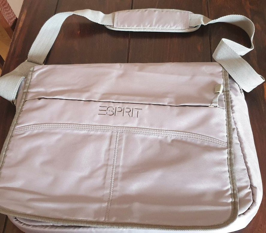 Tasche /Laptoptasche von Esprit in Wernigerode