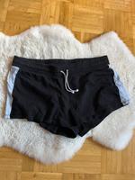 Kurze Hose schwarz Shorts Niedersachsen - Bissendorf Vorschau