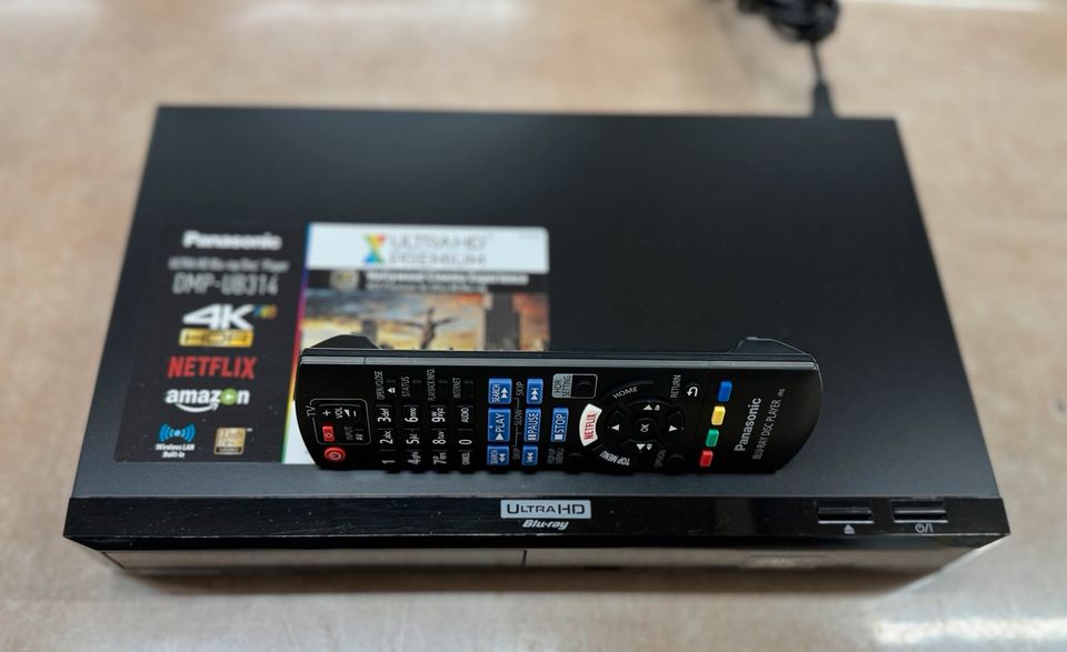 Panasonic DMP-UB 314 (4k Ultra HD Blu Ray Player) in Hof (Saale)