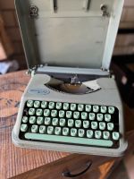 Schreibmaschine Hermes Baby Nordrhein-Westfalen - Isselburg Vorschau