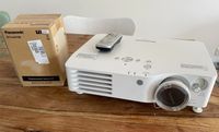 Panasonic Beamer PT-AX 200E HDMI Berlin - Zehlendorf Vorschau