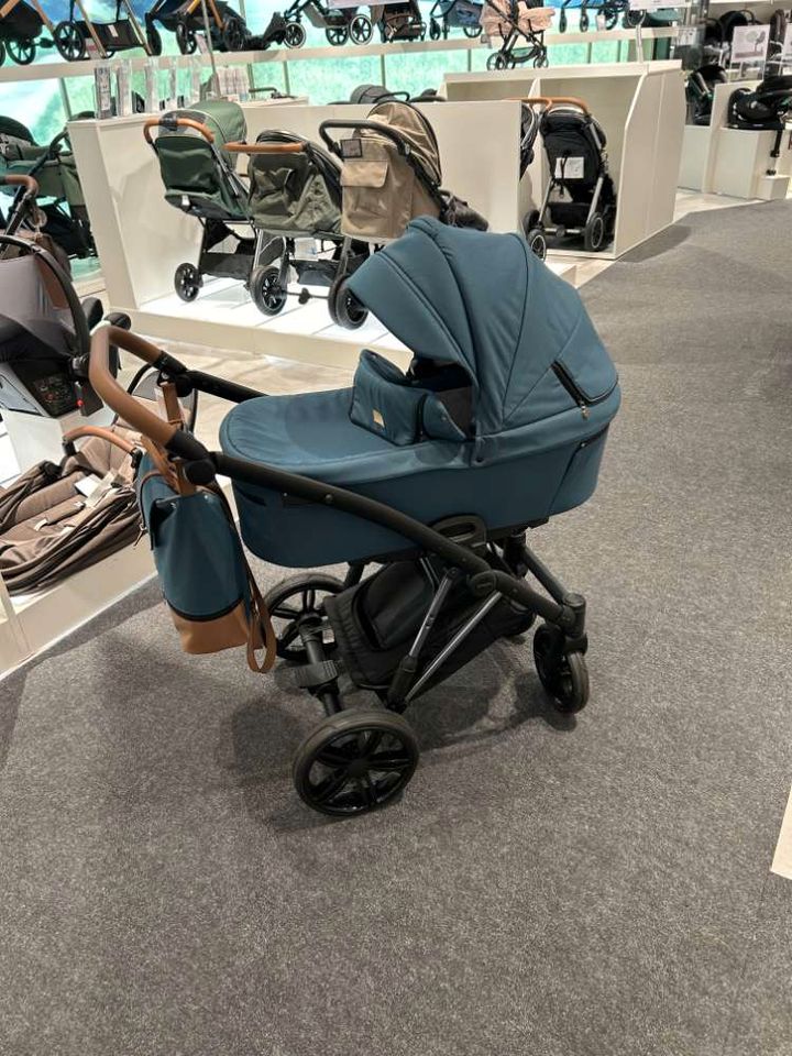 Kinderwagen - XXXLUTZ MÖBEL in Hennef (Sieg)