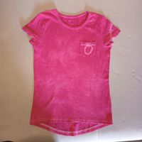 Rotes gebatiktes Mädchen T-Shirt Gr. 140 Baden-Württemberg - Fellbach Vorschau