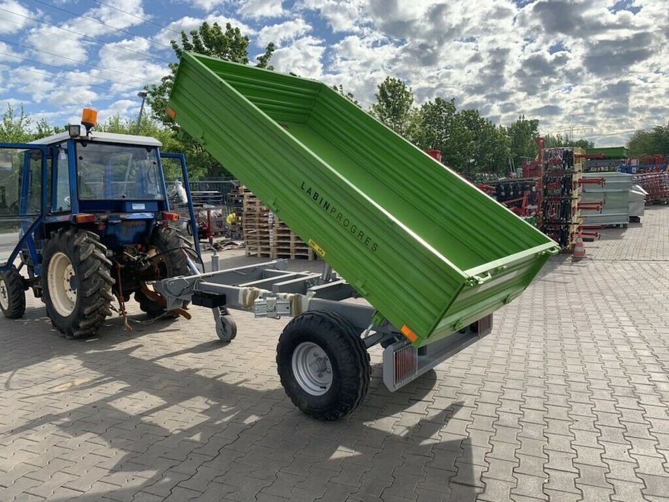 Dreiseitenkipper Anhänger Kipper TPS PV2000 2 to Traktor NEU in  Sachsen-Anhalt - Osterweddingen | Gebrauchte Agrarfahrzeuge kaufen | eBay  Kleinanzeigen ist jetzt Kleinanzeigen