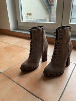 Kenneth Cole High heel boots Leder Gr. 37 Hessen - Bensheim Vorschau