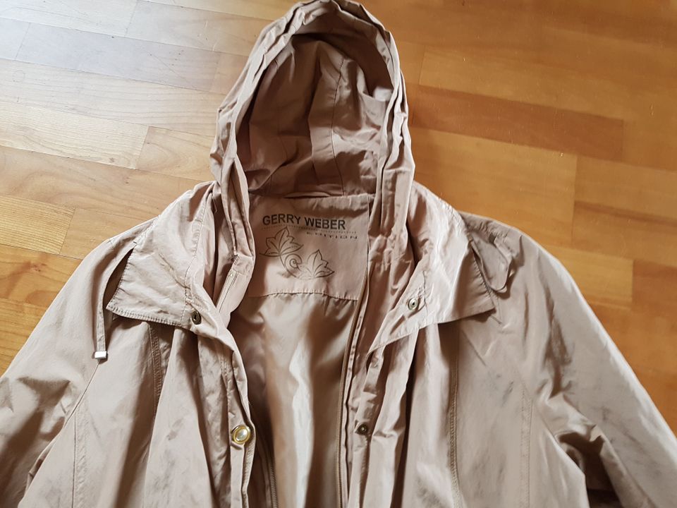 Windjacke gefüttert Gerry Weber Gr. 44 in Gottenheim