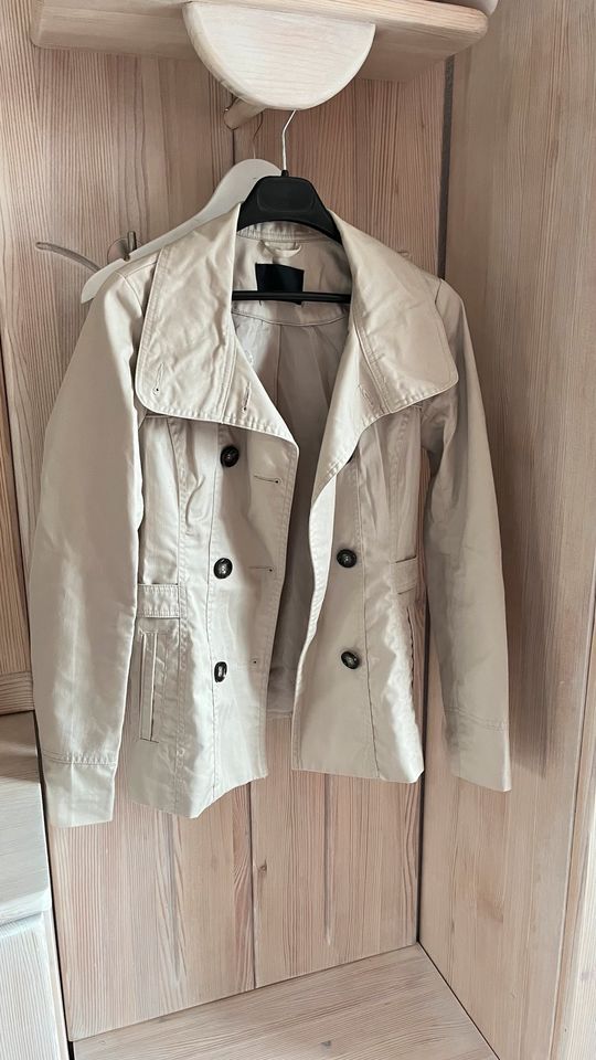 Kurzer Trenchcoat XS beige Vero Moda in Hof (Saale)