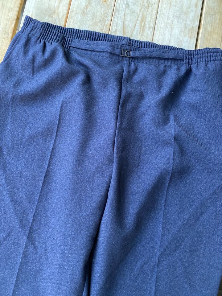 Feine elegante Stoffhose mit Gummizug dunkelblau Kurzgröße Gr. 46 in Gröbenzell