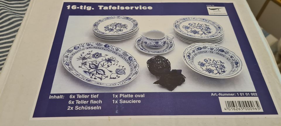 Zwiebelmuster Service in Lübeck