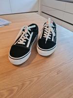 Schuhe schwarz weiß Bayern - Bruckmühl Vorschau