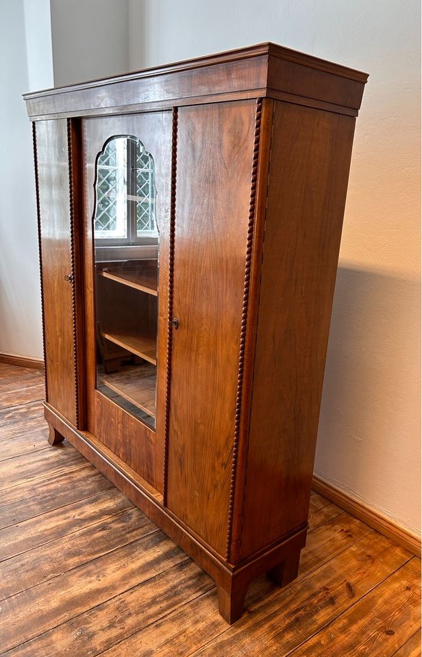 Antik/Jugendstil/Vollholz/Kleiderschrank/Bücherschrank/vintage in Berlin