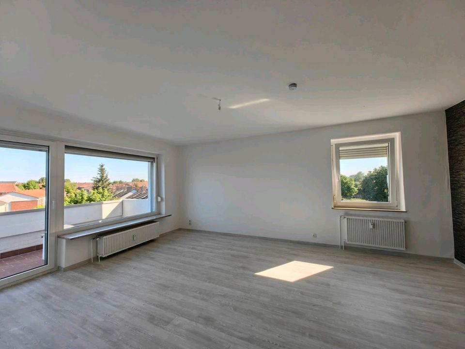 Renovierte 2 Zimmer Wohnung in Laatzen Grasdorf in Laatzen