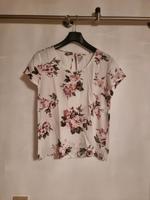 Shirt Top Oberteil weiß mit Blumen Only Größe 36 Bayern - Ingolstadt Vorschau