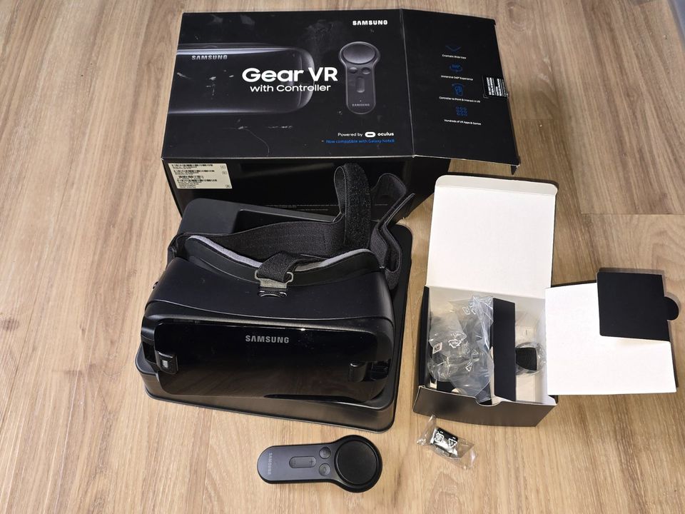 Samsung Gear VR ocolus SM-R325 unbenutzt in original Verpackung in Stuttgart