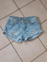 Kurze Hose, Shorts, Jeans, AMISU, Größe 34 Bayern - Oberdachstetten Vorschau