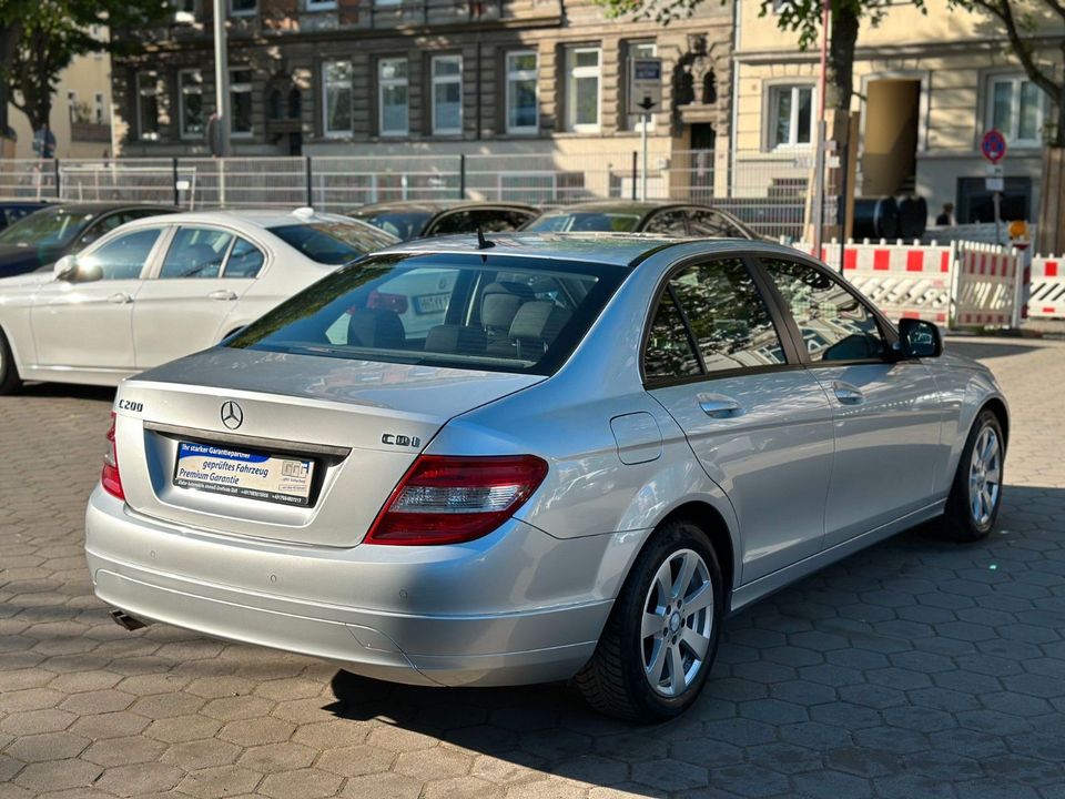 Mercedes-Benz C 200 C -Klasse Lim. 2,1 CDI Automatik in Hamburg