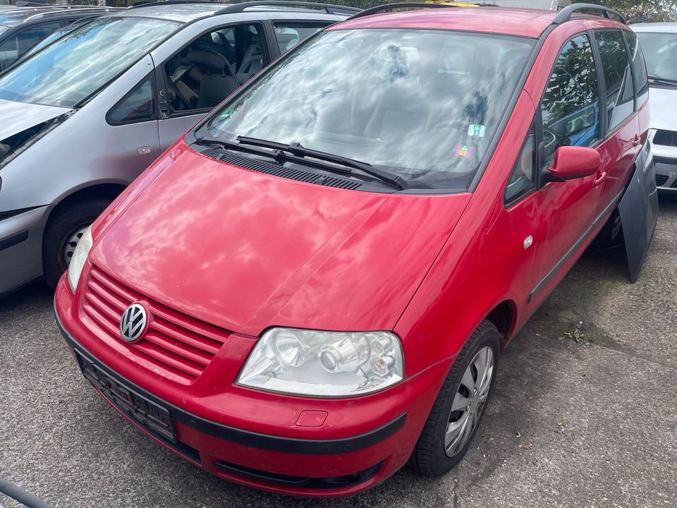 Schlachtfest VW Sharan 1,9 Diesel in Ludwigshafen