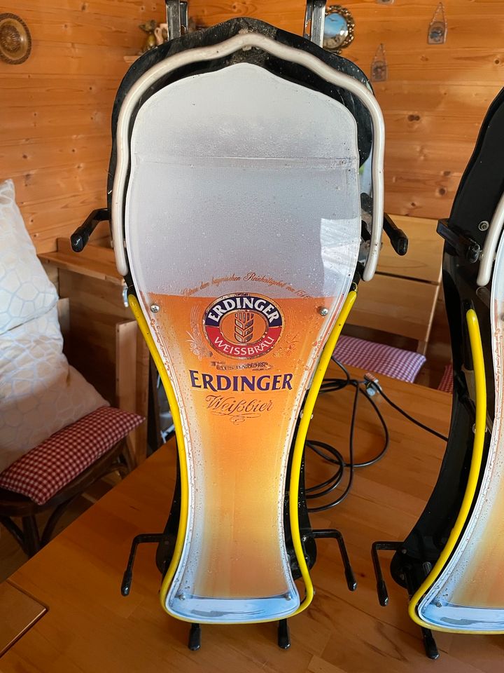 Erdinger Weißbier Neon Leuchtreklame Bier Reklame beleuchtet in Eichenzell