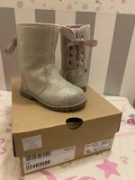 Schicke Mini-Mädchen-UGG‘s (Original) Glitter Gr.23,5 neuwertig! Baden-Württemberg - Heilbronn Vorschau