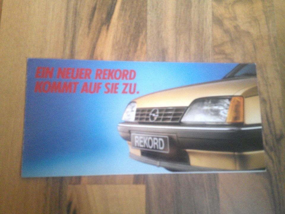 Opel Rekord E2 Prospekt von 10/1982 sehr selten + neuwertig !! in Bovenden