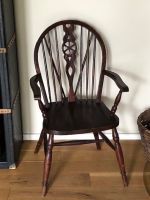 „Windsor Wheelback Chair“, antiker Holzstuhl mit Armlehen Köln - Zollstock Vorschau
