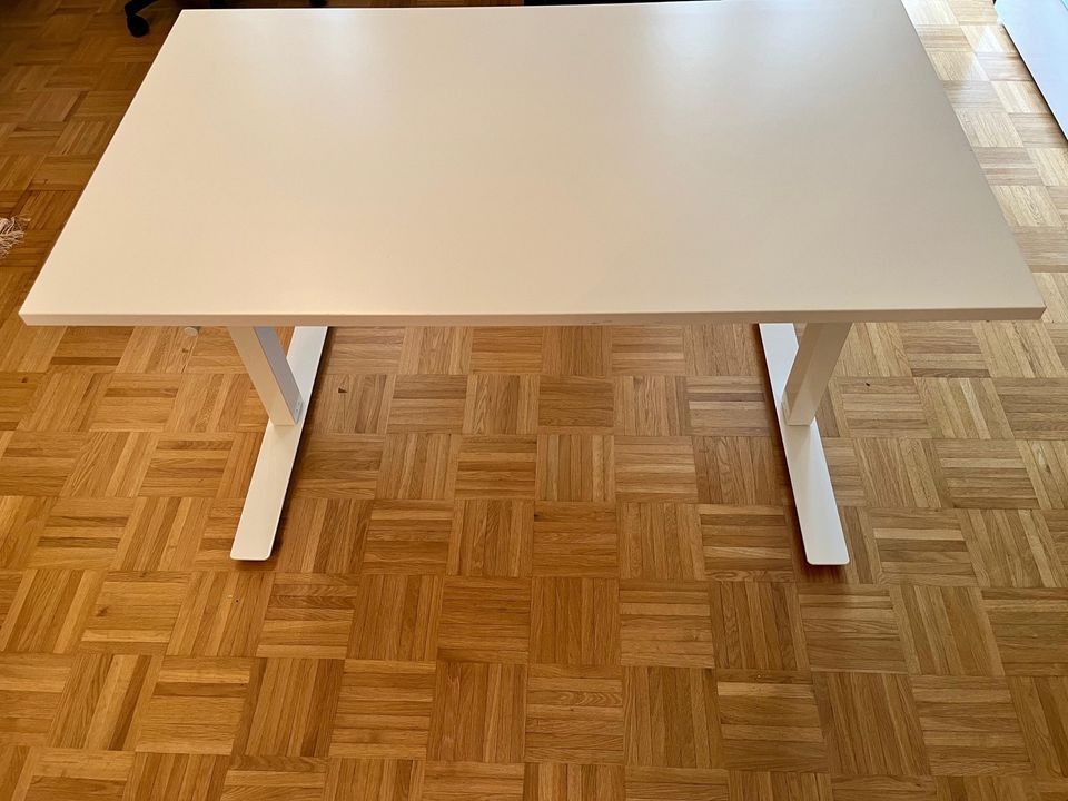 Höhenverstellbarer Schreibtisch Weiß - Wie Neu in Hannover