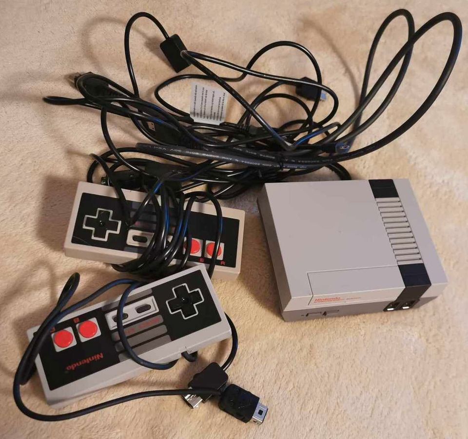 Nintendo Classic Mini: Nintendo Entertainment System Spielkonsole in Blumberg