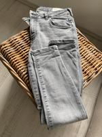 Damen Jeans Esprit/EDC grau Gr.30/28 Niedersachsen - Aurich Vorschau