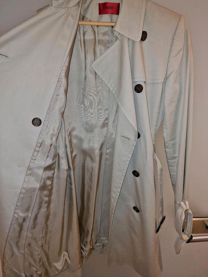 Trenchcoat Hugo Boss Mihala-1 Gr. 36 in Hattingen