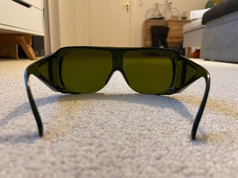 Uvex Ultrashield Sonnenbrille Radbrille 80iger xxl in Lübeck