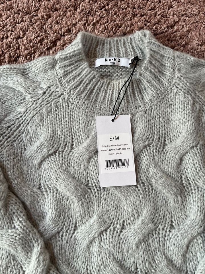 NEU NA-KD Strickpullover Grau in Größe M in Stuttgart