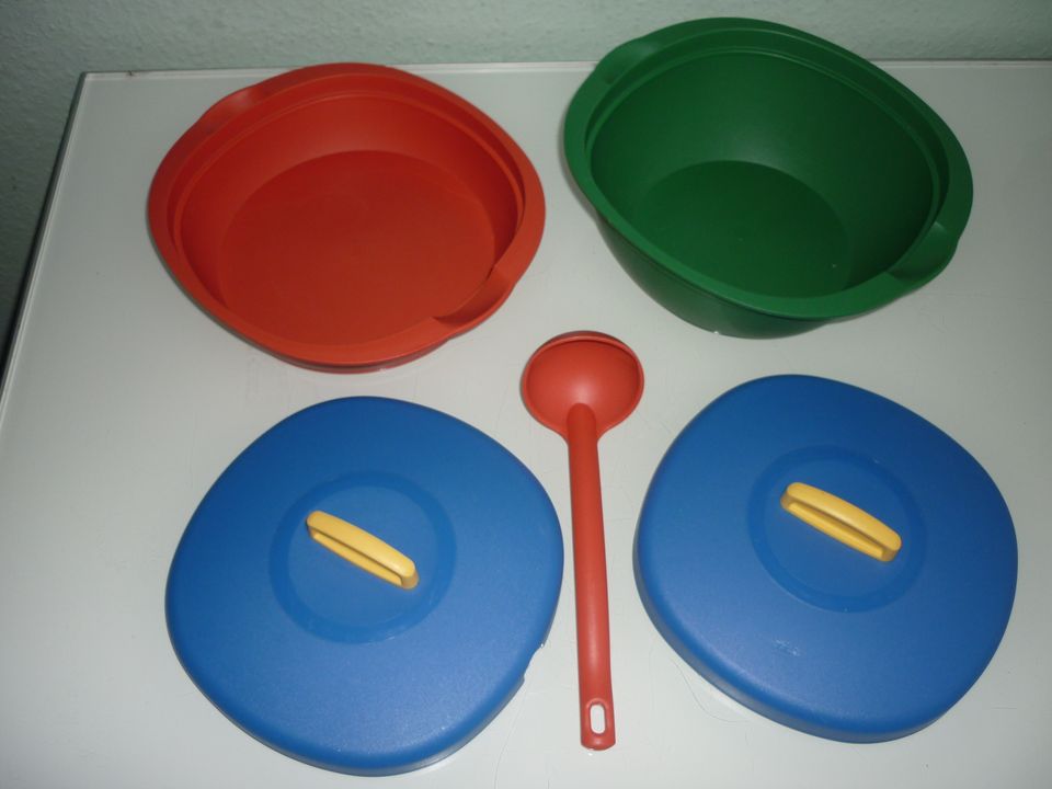 Tupperware 2 Schüsseln mit Deckel + 1 Löffel 1,0 / 1,8 ltr in Herzogenrath