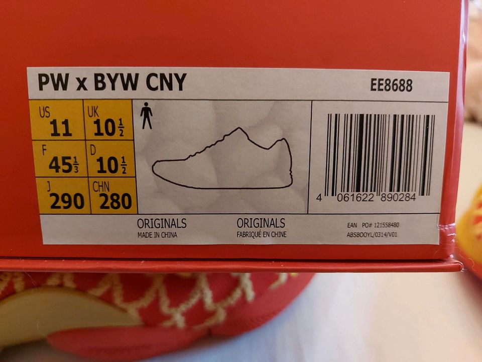 Adidas Pharell Williams PW x BYW CNY Gr. 45 1/2 OVP in Berlin