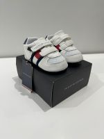 Tommy Hilfiger Baby Lauflernsneaker Gr.19 „NEU“ Nordrhein-Westfalen - Grevenbroich Vorschau