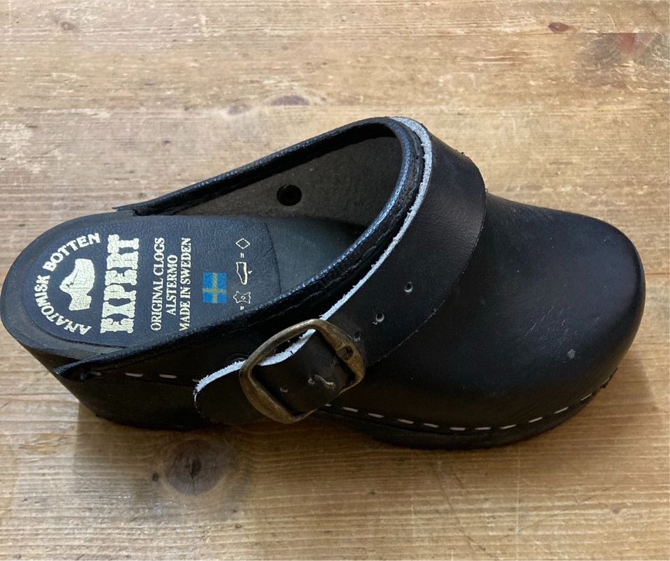 Kinderclogs schwarz gr. 27 schwedisch Expert in Blumenhagen MV