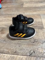 Adidas Turnschuhe Sportschuhe Schuhe Gr. 23 Sachsen - Kamenz Vorschau