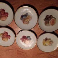 Antik: 6 appetitanregende Obst-Dekor Teller mit breitem Goldrand Schwerin - Paulsstadt Vorschau