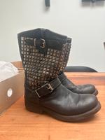 ASH Nieten Boots Nietenboots Stiefel Echtleder schwarz 37 OVP Nordrhein-Westfalen - Kaarst Vorschau