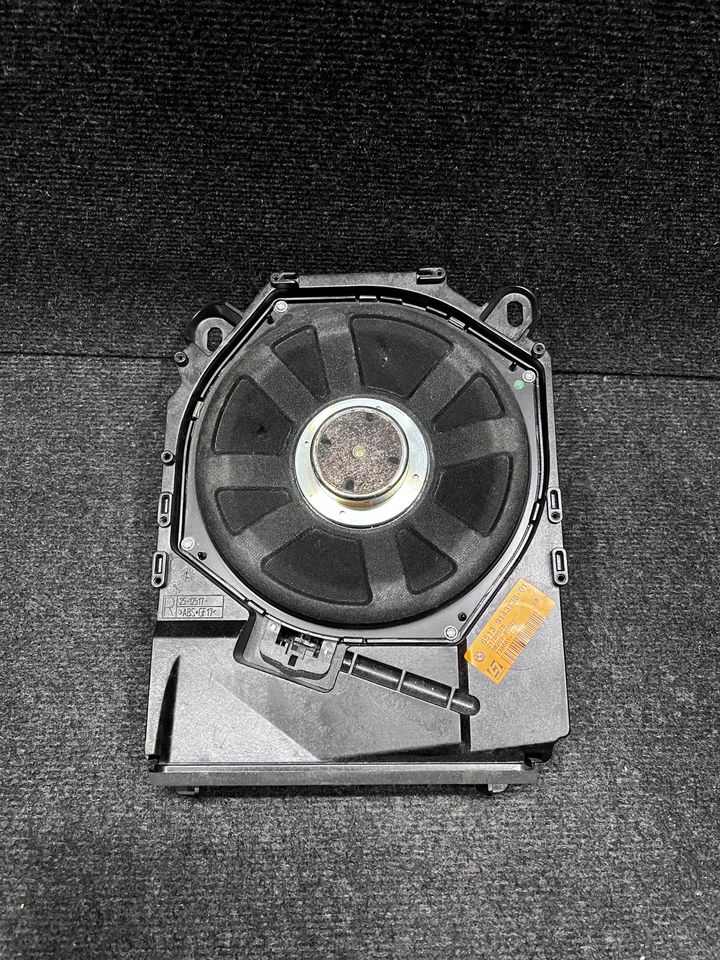 BMW E87 E90 E91 E92 E93 E84 Zentralbass Subwoofer Lautsprecher in Oberhausen