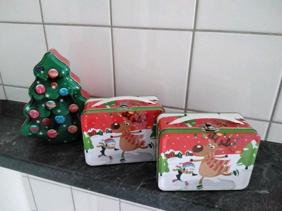 WEIHNACHTSDOSEN  / BLECHDOSEN    3 STÜCK in Herne