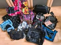 Konvolut verschiedene Taschen Rucksäcke Tasche Rucksack Sachsen - Gelenau Vorschau