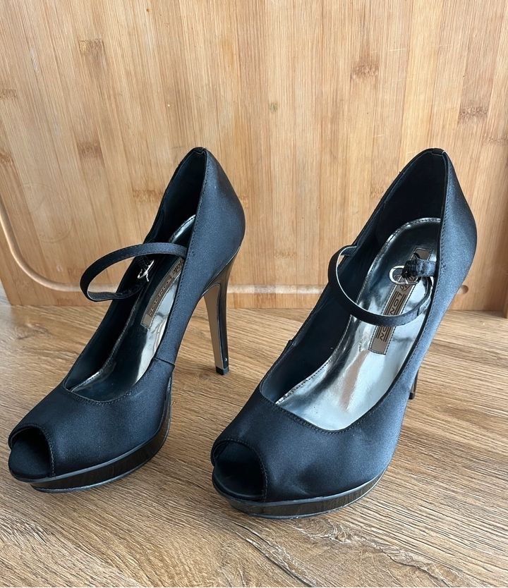 Buffalo London High Heels, Größe 38 in Rothenbach