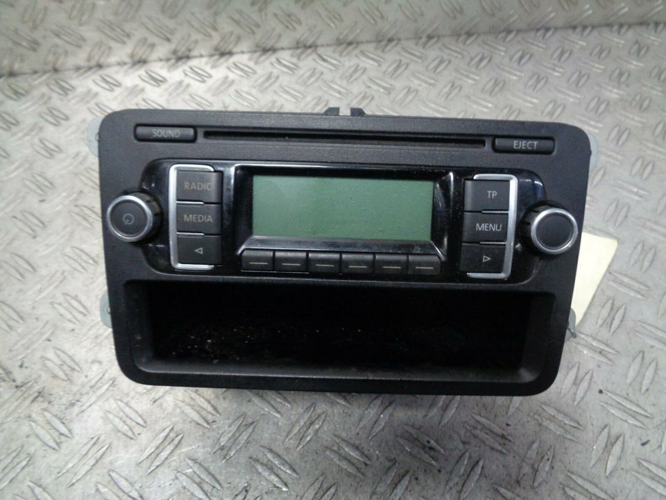 VW Golf 6 Autoradio CD Radio 5k0030156 in Gelsenkirchen