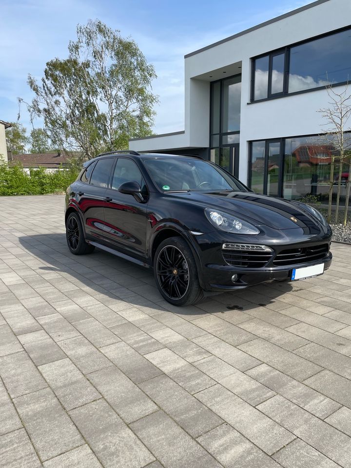 Porsche Cayenne S Diesel V8 I Vollausstattung in Borgentreich