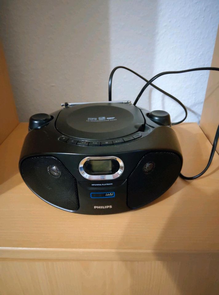 CD-Soundmachine mit USB und Radio in Magdeburg