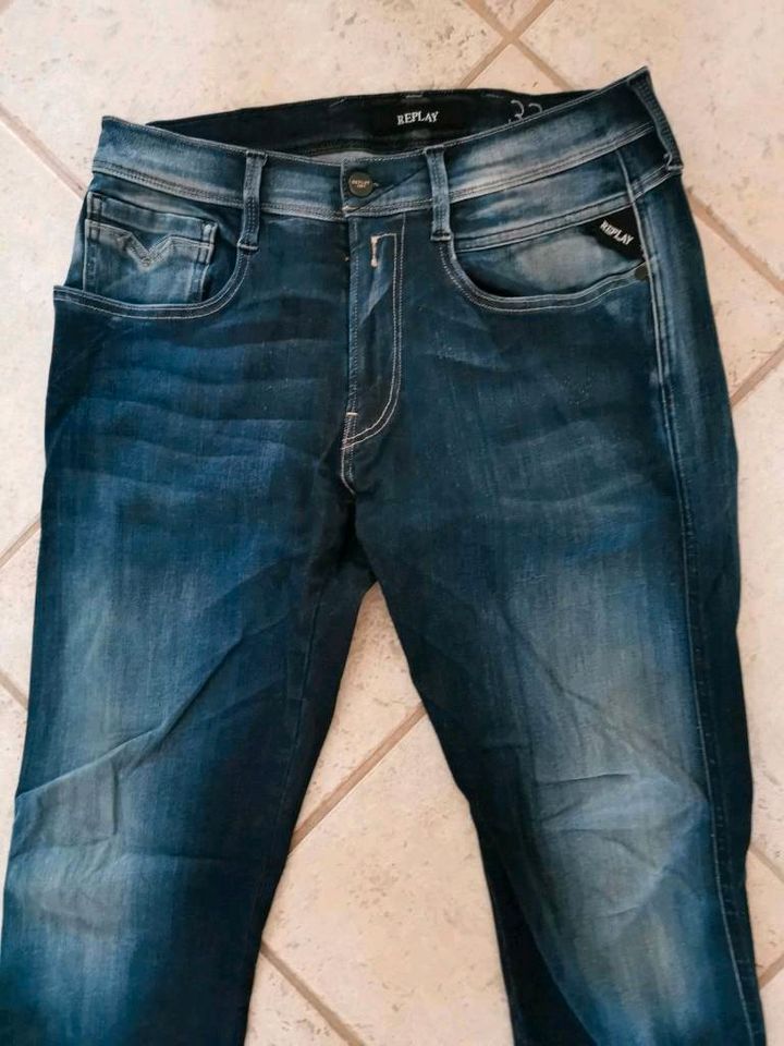 Replay Herren Jeans dunkelblau in Gr. W33 L32 wNEU für 32,00€ in Frohburg