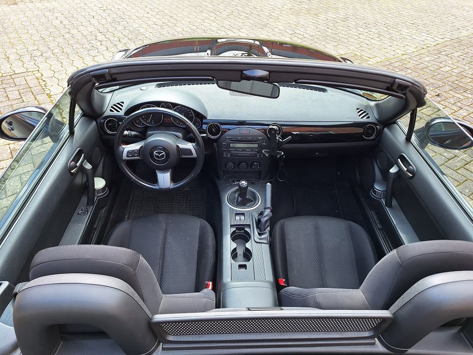 Mazda MX5 1.8 TÜV 10/2025, 2.Ha/ Klima in Westerstede